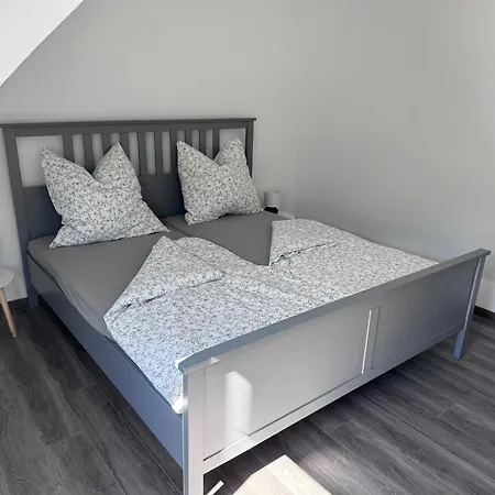 Direkt An Der Mosel Im Zentrum Von *