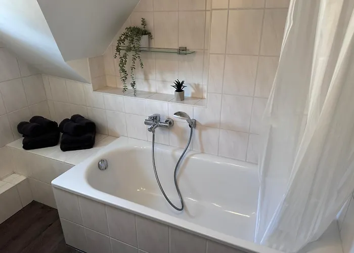 Direkt An Der Mosel Im Zentrum Von