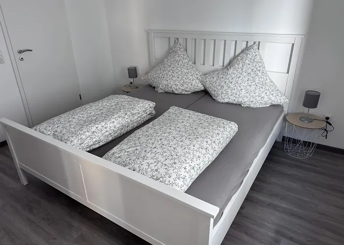 Direkt An Der Mosel Im Zentrum Von